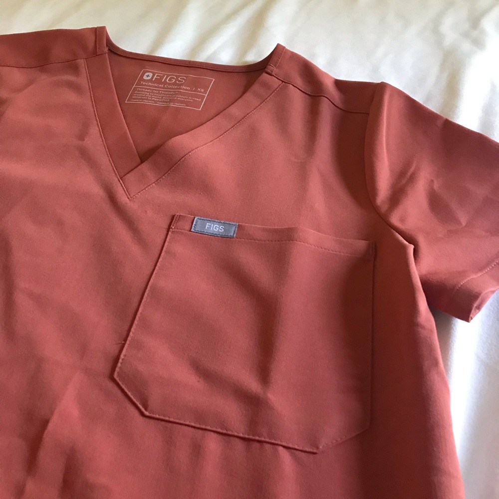 Peach Figs Scrub Top